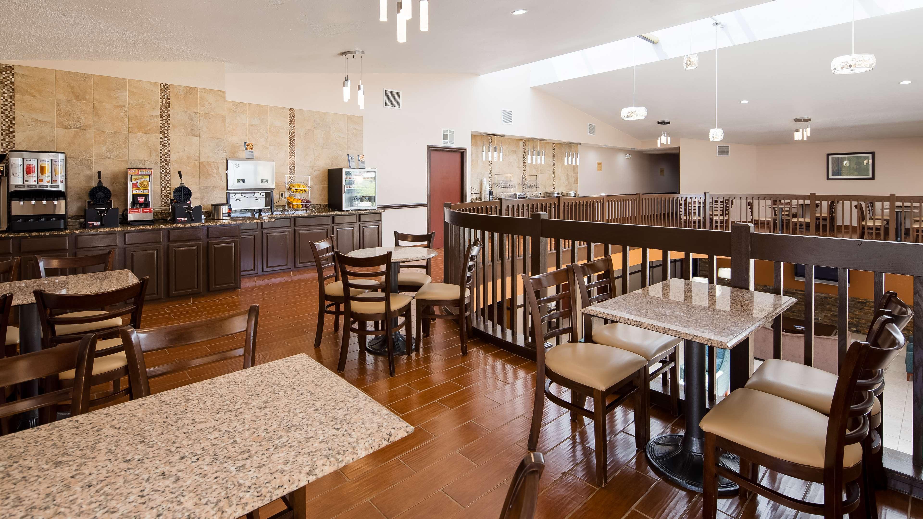 Americinn By Wyndham Grand Rapids Airport North Cascade Екстериор снимка