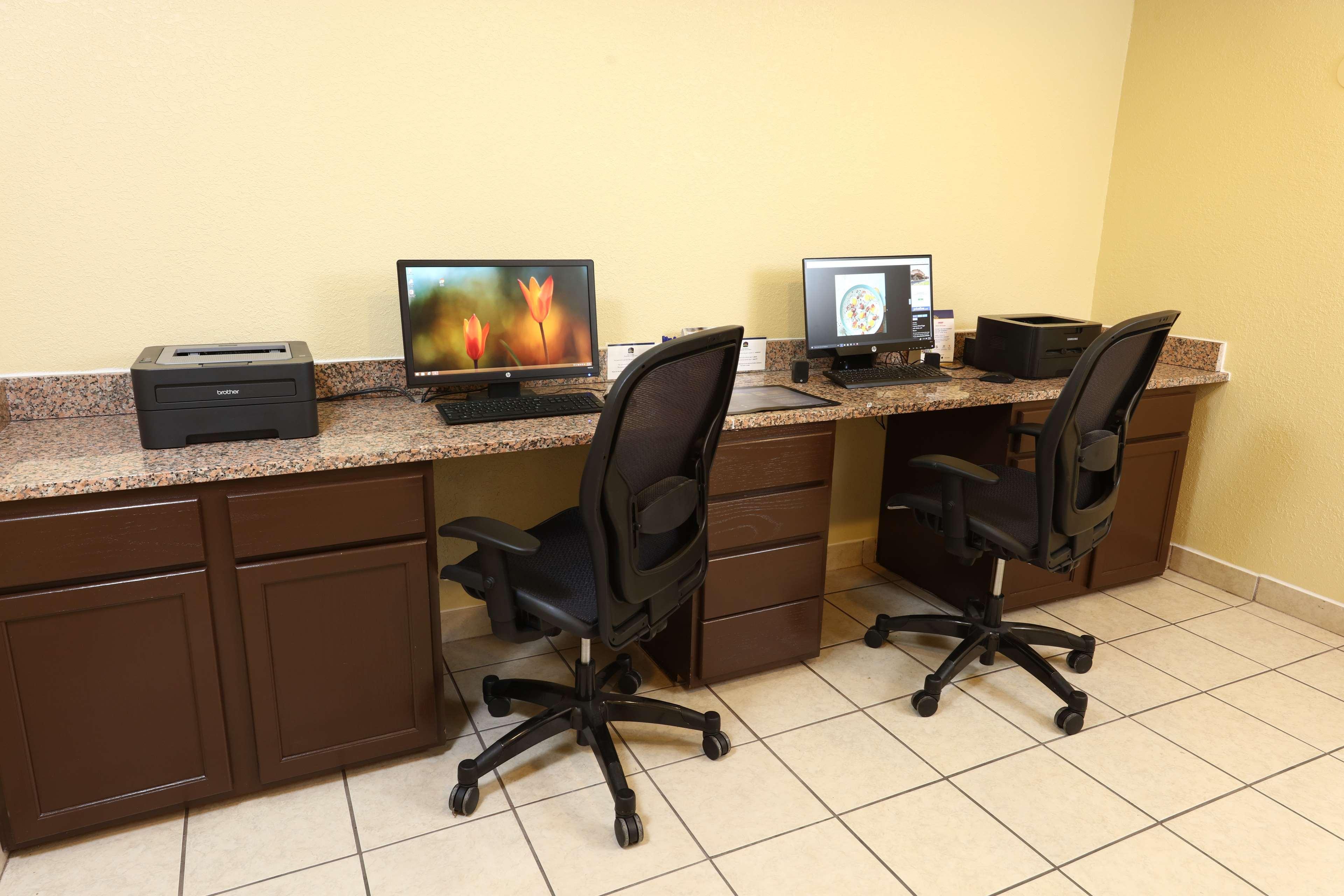 Americinn By Wyndham Grand Rapids Airport North Cascade Екстериор снимка