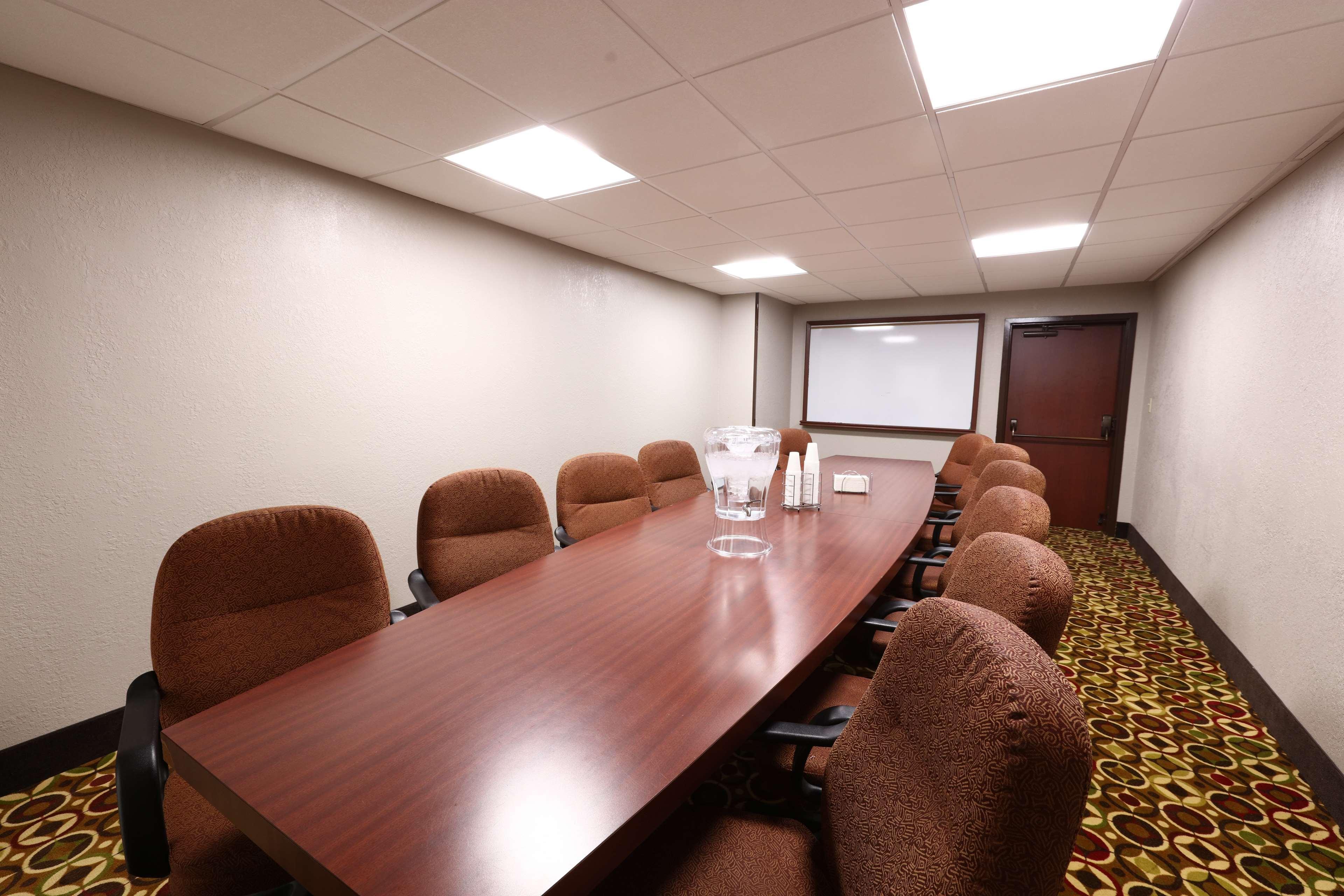 Americinn By Wyndham Grand Rapids Airport North Cascade Екстериор снимка
