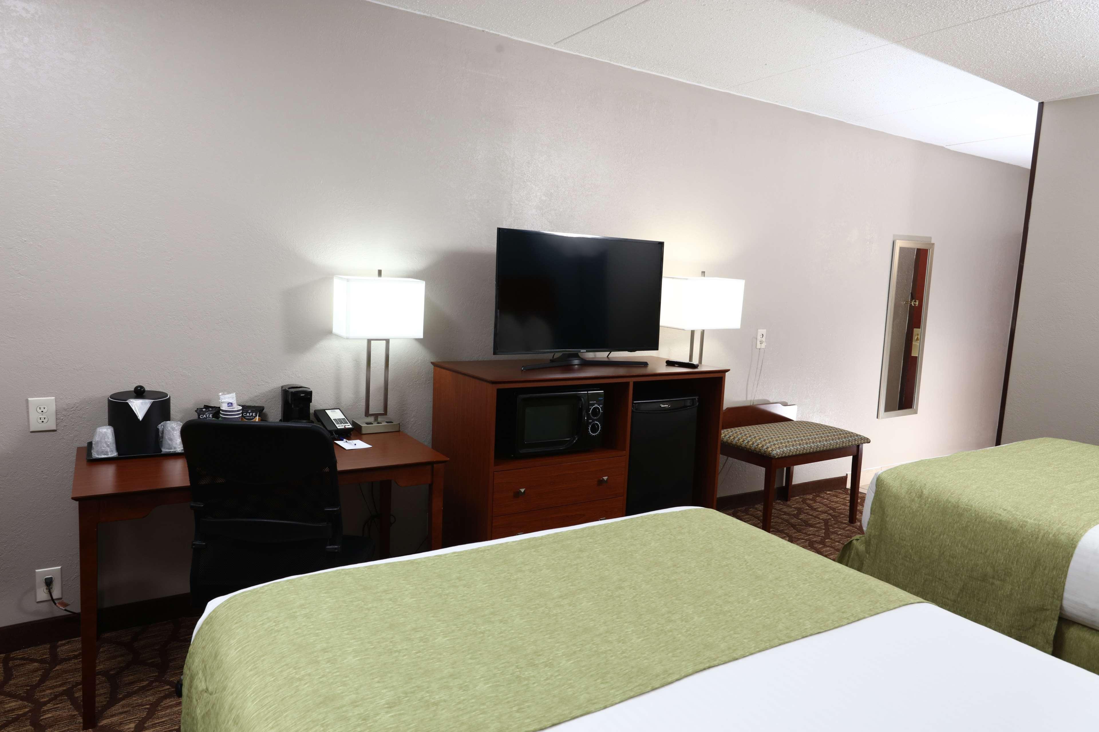 Americinn By Wyndham Grand Rapids Airport North Cascade Екстериор снимка
