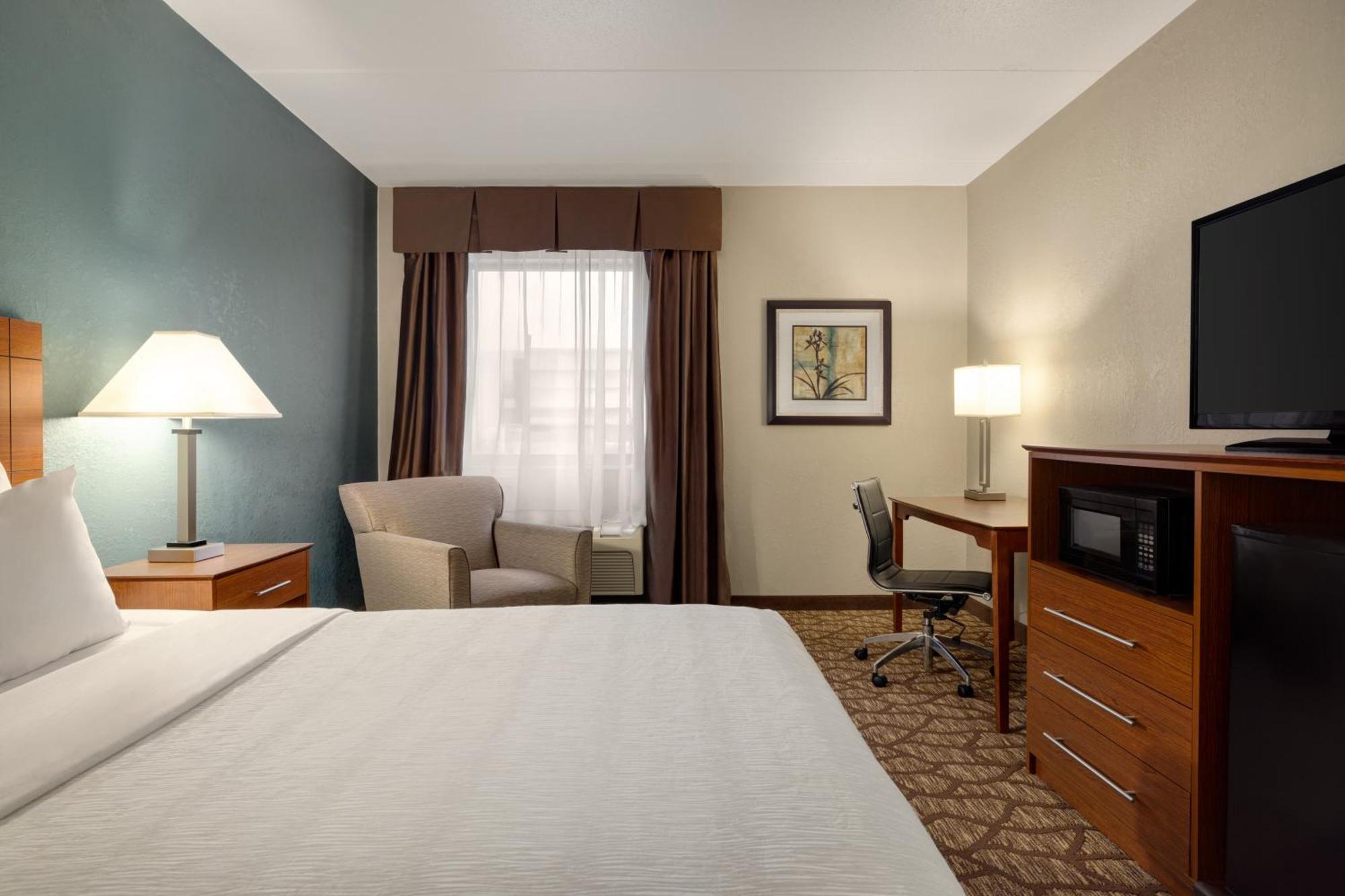 Americinn By Wyndham Grand Rapids Airport North Cascade Екстериор снимка