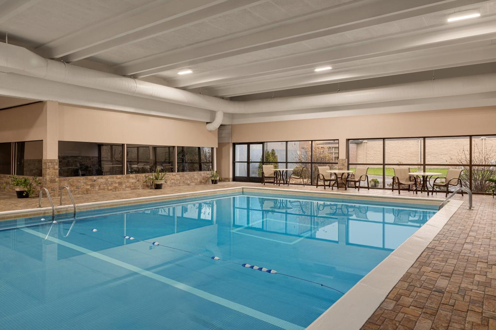 Americinn By Wyndham Grand Rapids Airport North Cascade Екстериор снимка