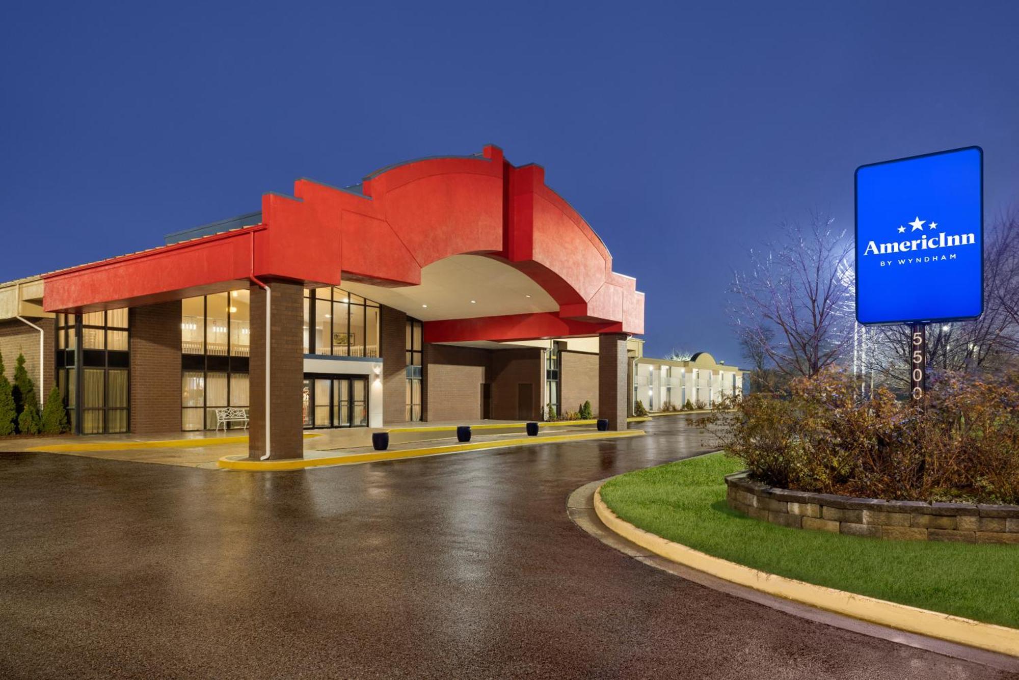 Americinn By Wyndham Grand Rapids Airport North Cascade Екстериор снимка